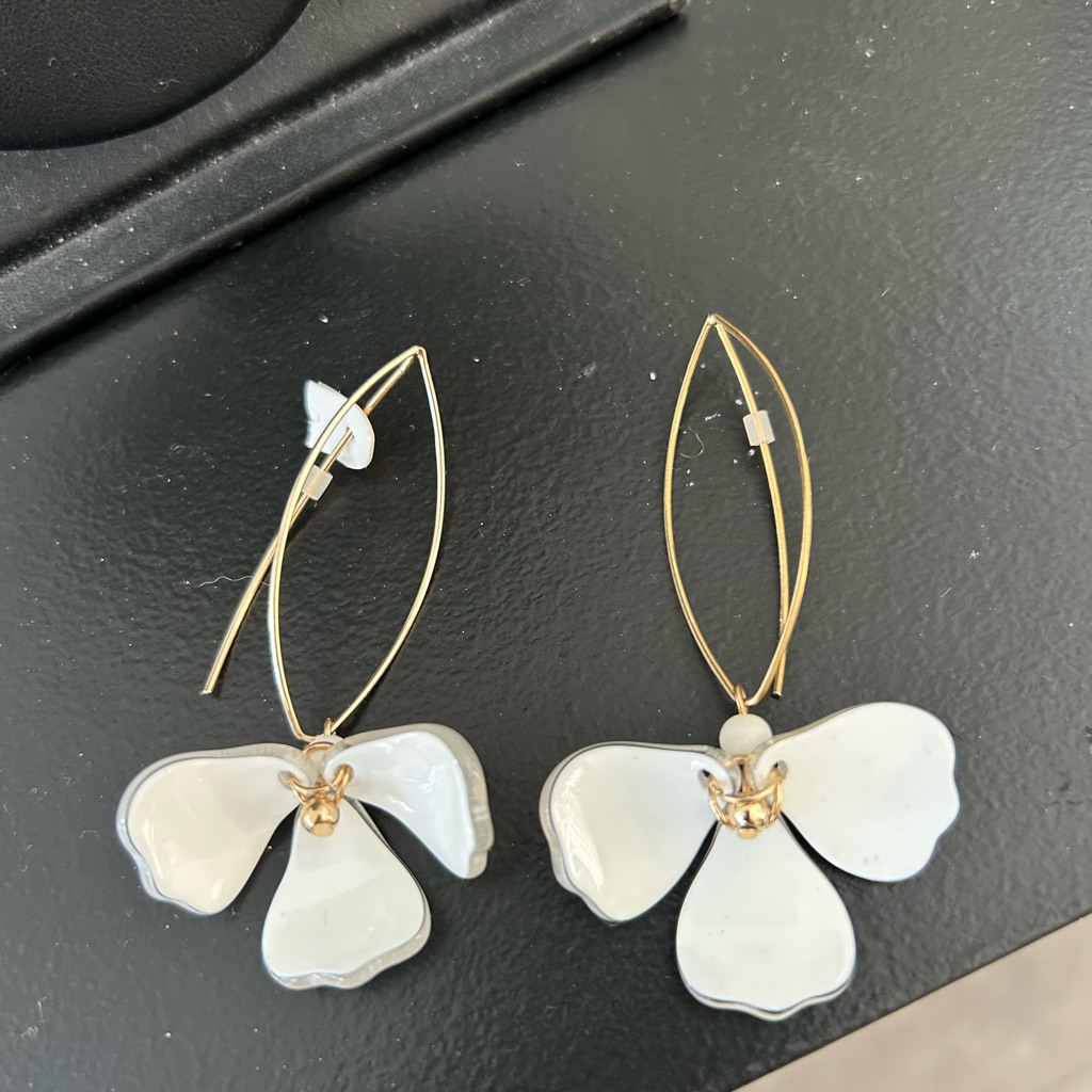 Free Press Nwot Flower Drops